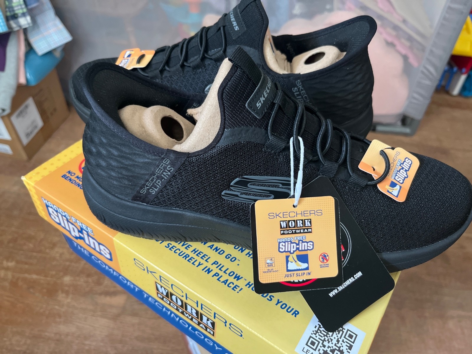 Brand NEW – In Box – Skechers Men’s Summits Sr Colsin Work Sneakers Black