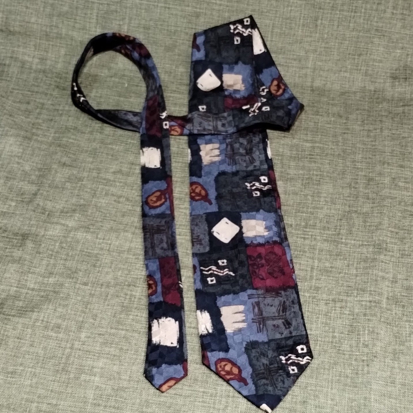 XMI 325 Series Silk Woven Geometric Tie Blue Burgundy Gray Classic 57″-60″