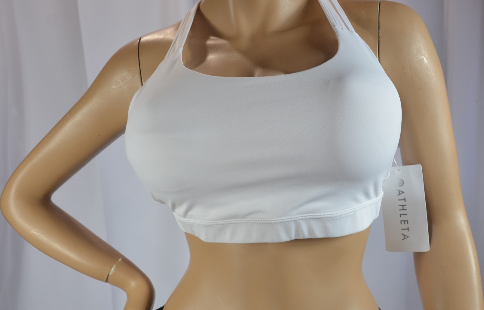 NWT $54 Athleta White M Medium D-DD Contender Sports Fitness Workout Bra #490471