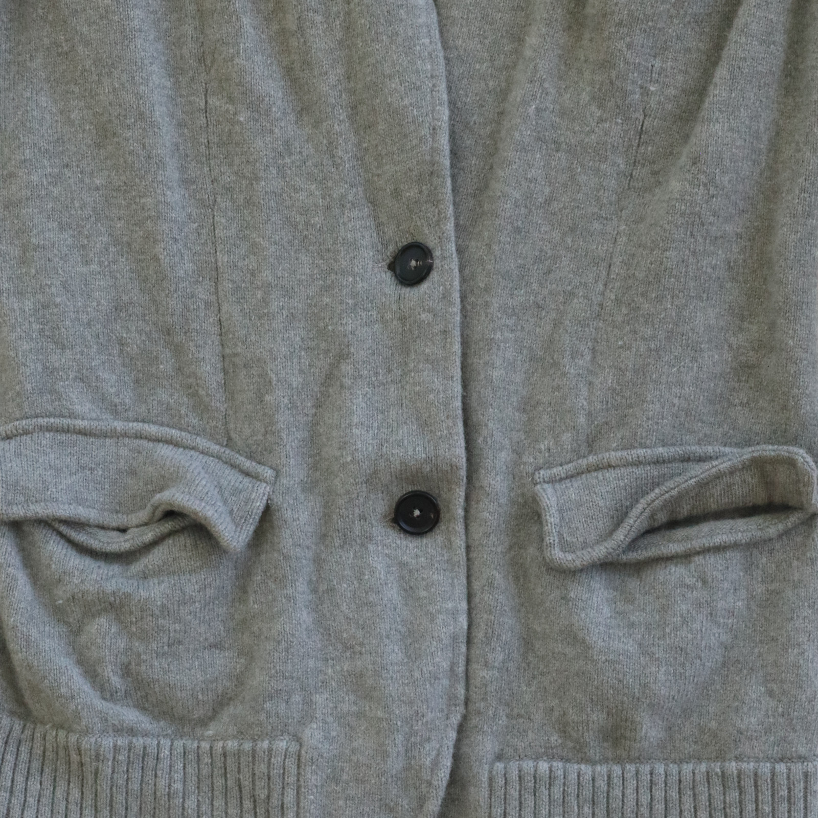 100% Merino Wool Size Small Fossil Sweater