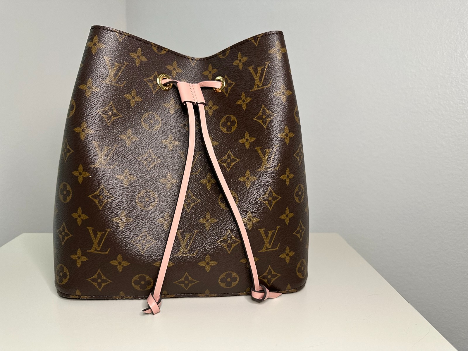 Monogram Neonoe MM – Pink – Monogram Canvas – PINK Bucket Bag