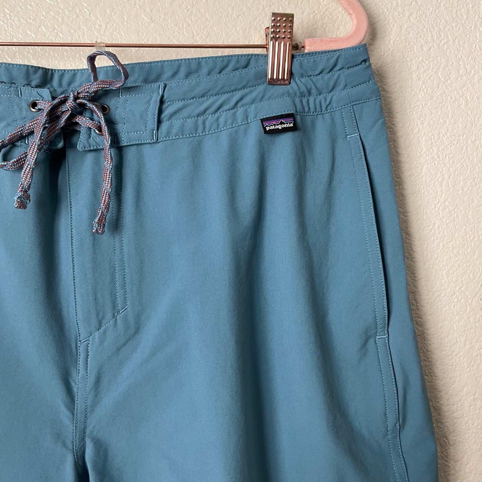 Patagonia Shorts Mens 34 Blue Wavefarer Hybrid Walk Boardshorts Hiking 18 inch