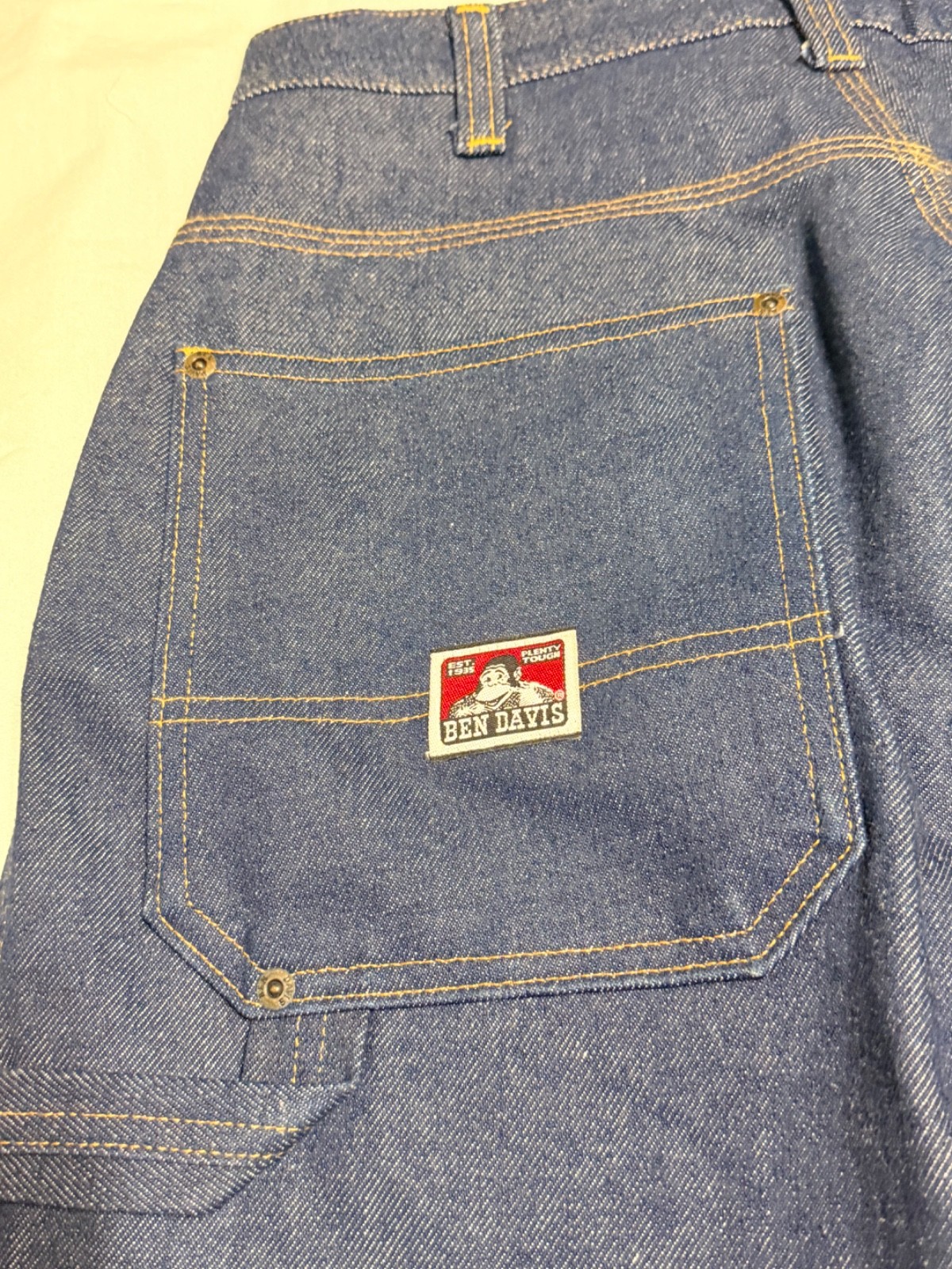 Ben Davis Carpenter Jeans 32X31 STYLE 776 DARK BLUE DISTRESSED FLAW