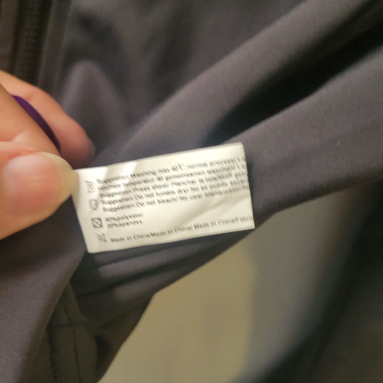 Women’s Black Full Zip Athletic Jacket Thumbhole Performance Activewear Size L