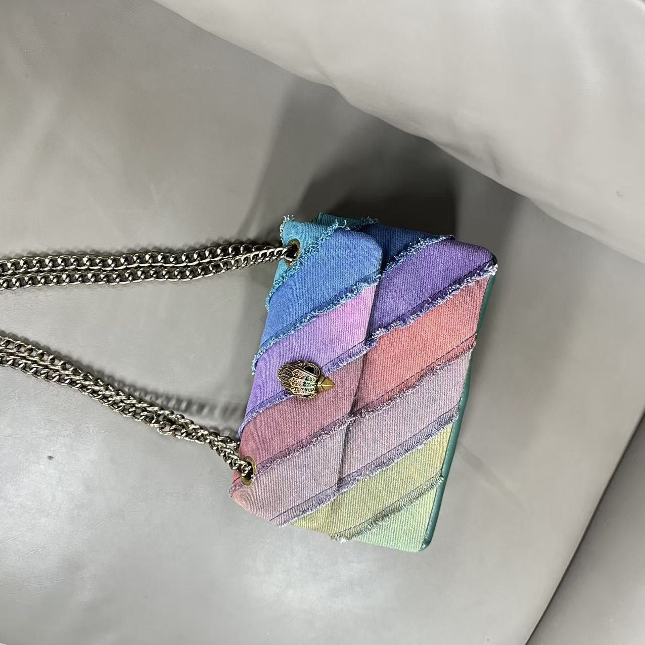 Kurt Geiger London Rainbow Patchwork Crossbody Bag Frayed Eagle 21×8×15 cm