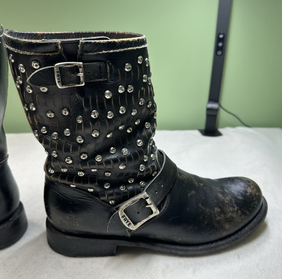 Frye Jenna Cut Stud Short Moto Boots Wms Size 9.5B, Retail $428 Distressed Black