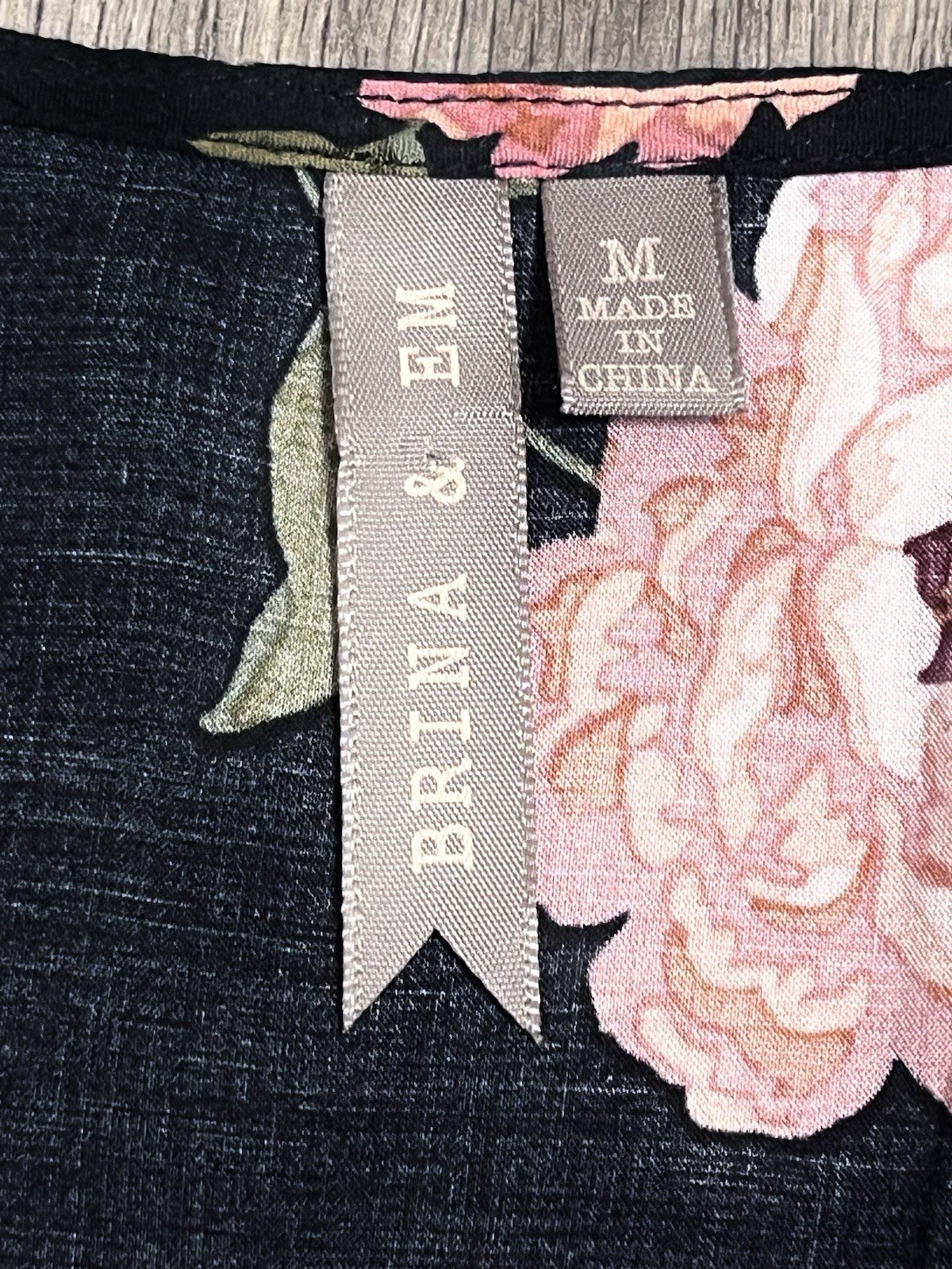 Brina & Em Floral Pink & Black Top Size M V-Neck 3/4 Tie Sleeves Feminine