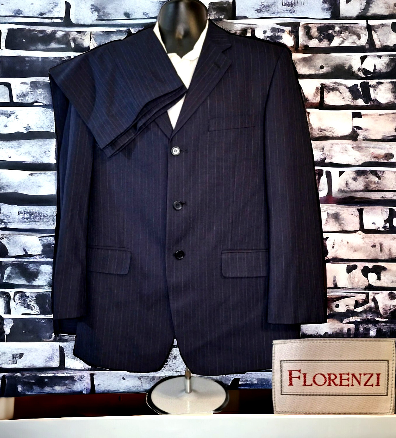 Florenzi 2 Piece Suit Mens 40R 34X29 3 Button Gray Pinstripe Ventless
