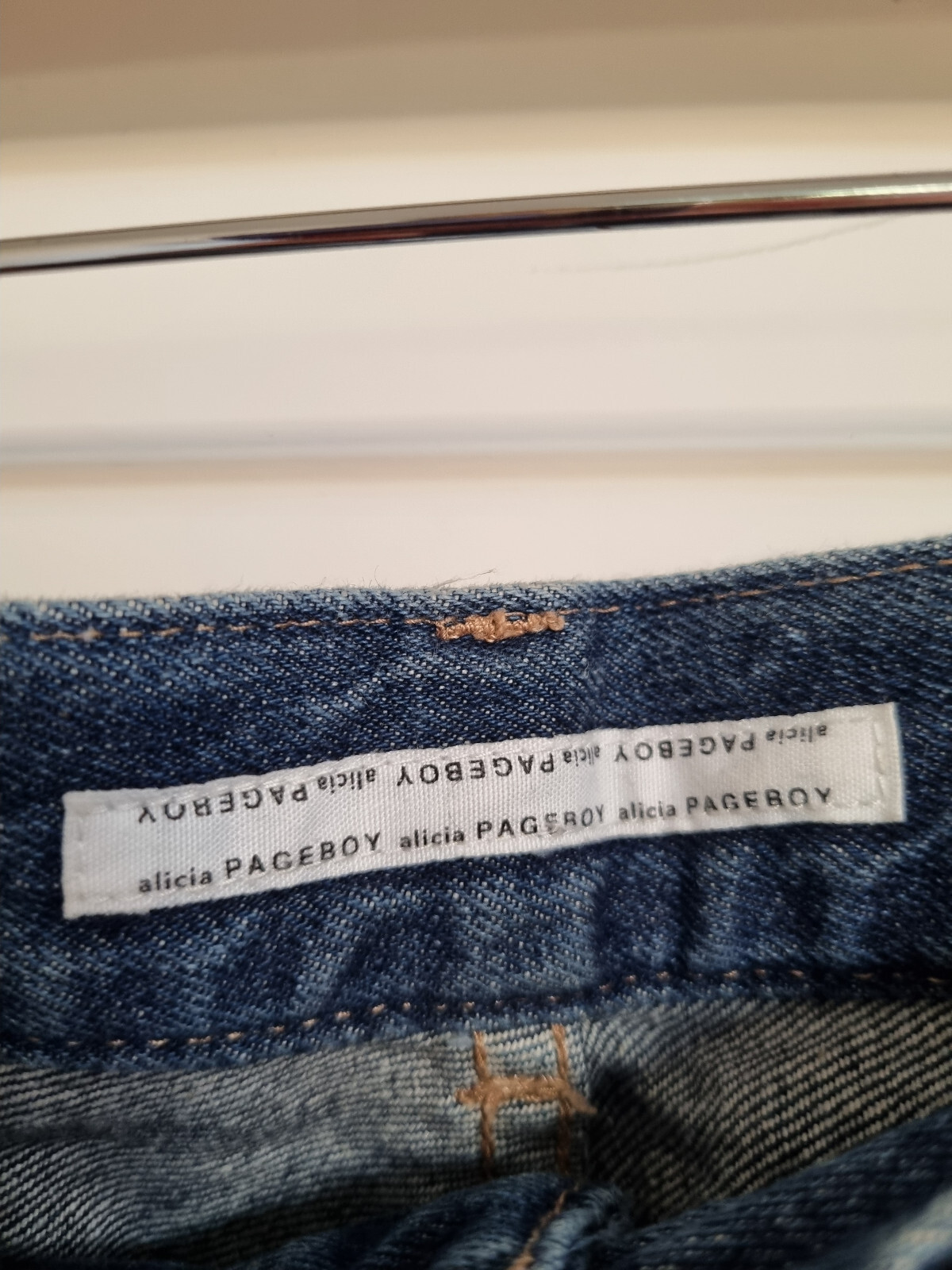 Alicia Pageboy Jeans Size S Waist 27 in Wide Leg Button Fly Raw Hem