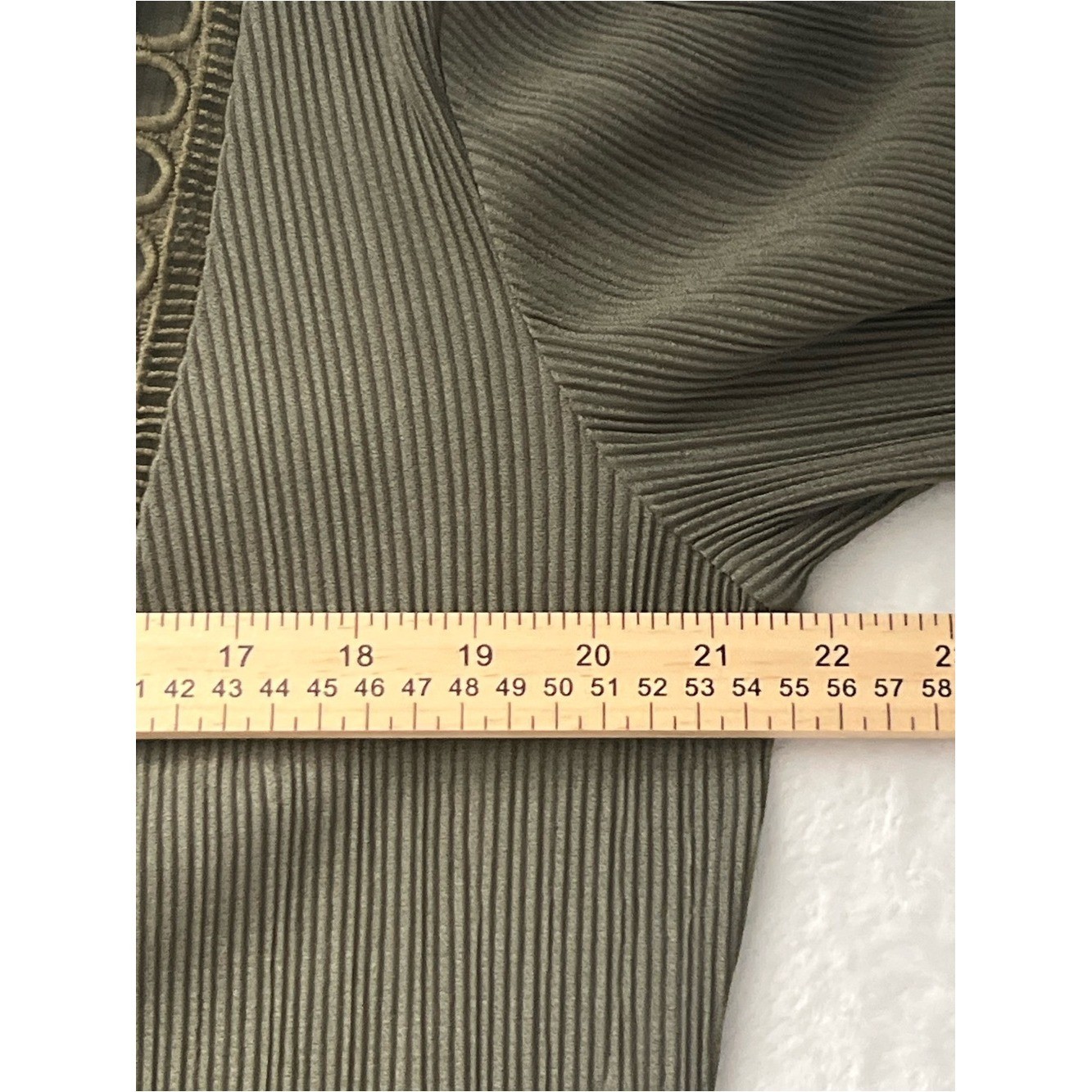 Urban Expressions Olive Green Lace-Trim Peasant Tunic, Size M