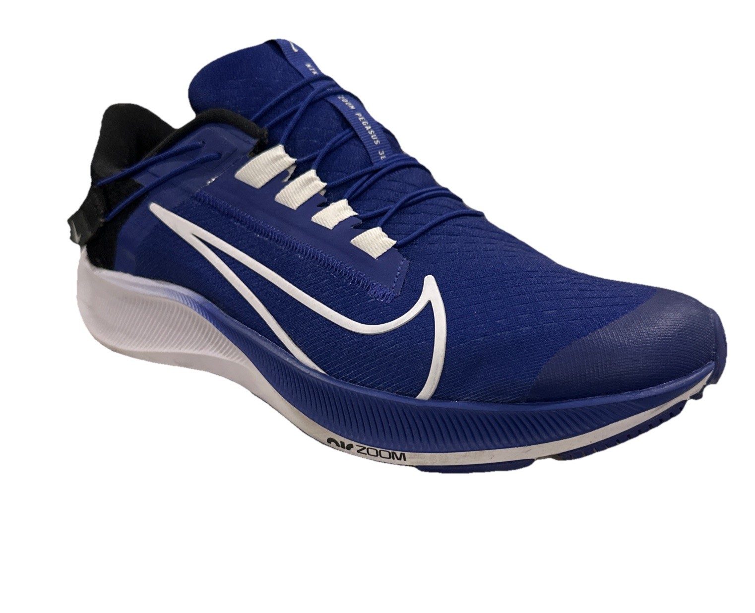 Nike Air Zoom Pegasus 38 Flyease DJ0970-991 Violet Womens size 10.0 Mens 8.5
