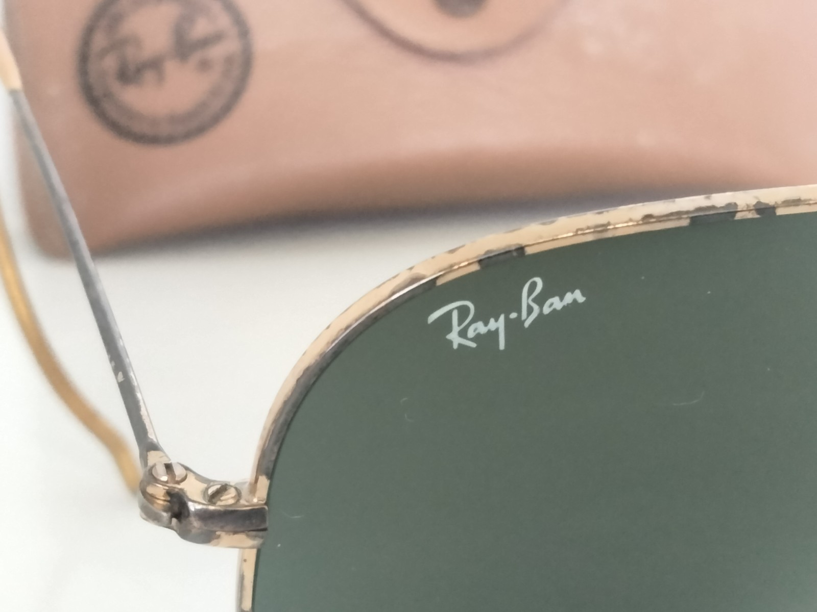 Ray Ban Aviator sunglasses 58 14 *Frames Show Wear Also some Lens Scratches