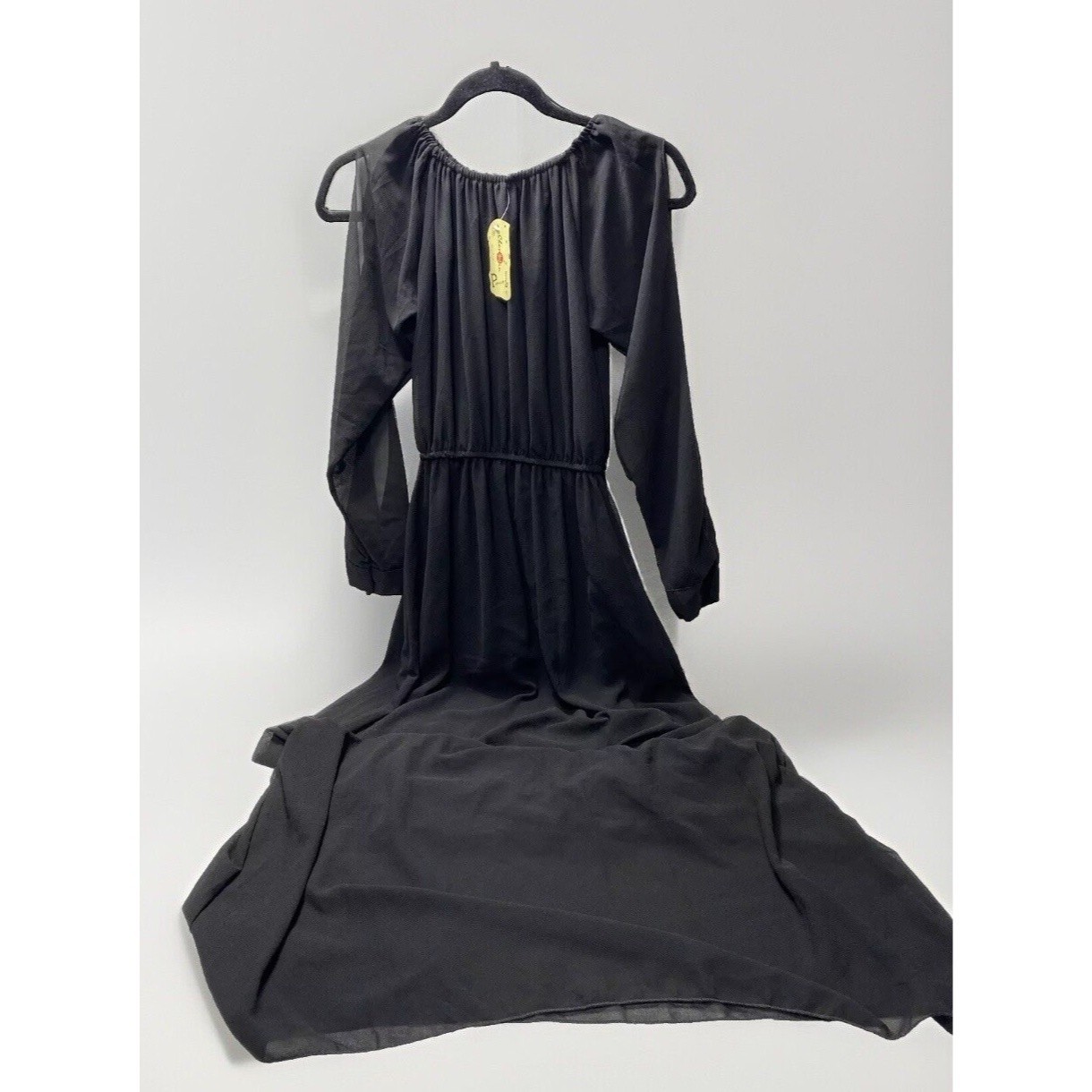XL Womens Black Long Flowing Dress Elegant Comfortable Perfect for Any Occasion