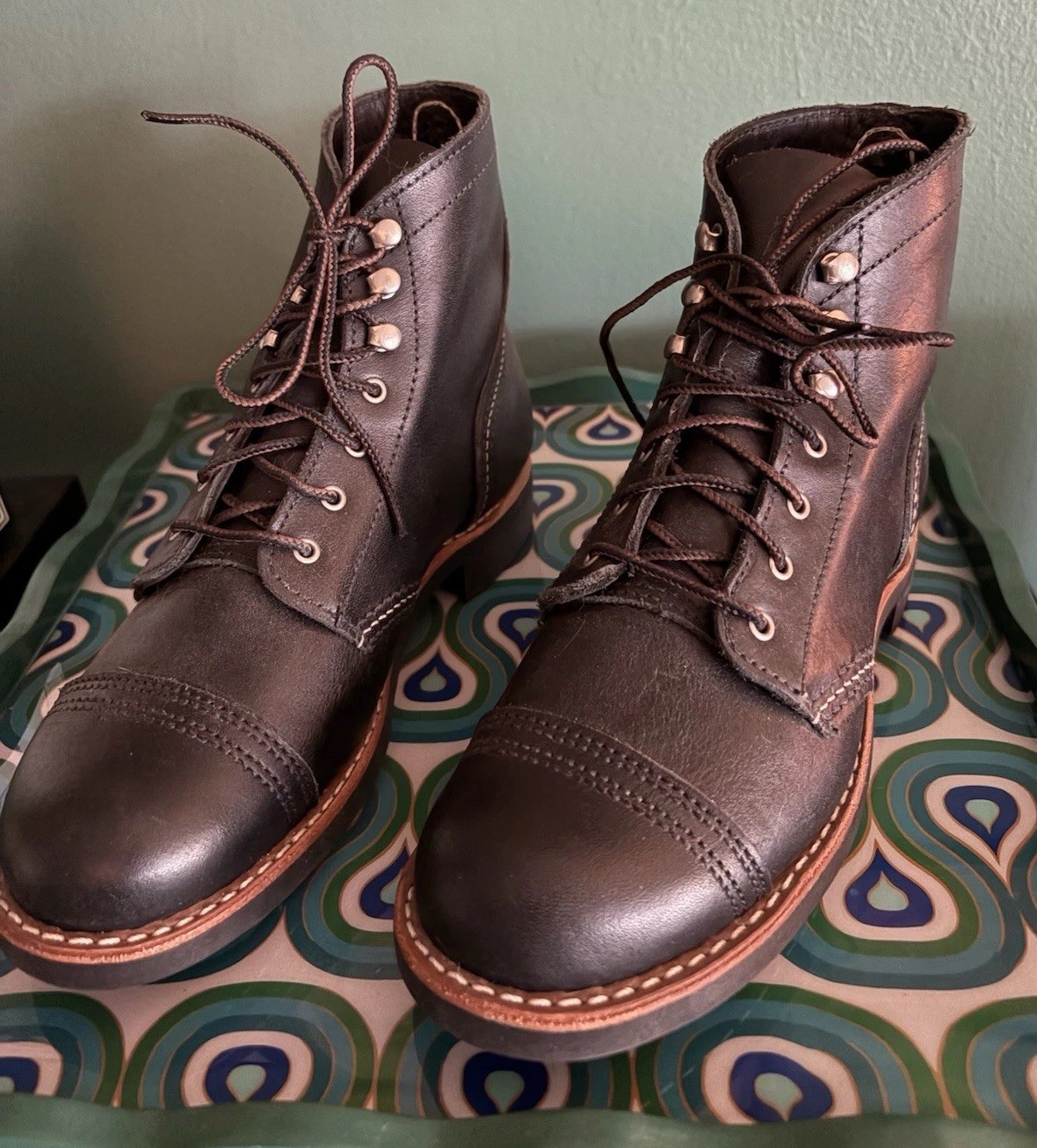 Red Wing Shoes Iron Ranger Size 7 Women’s Boot – Black Excellent condition