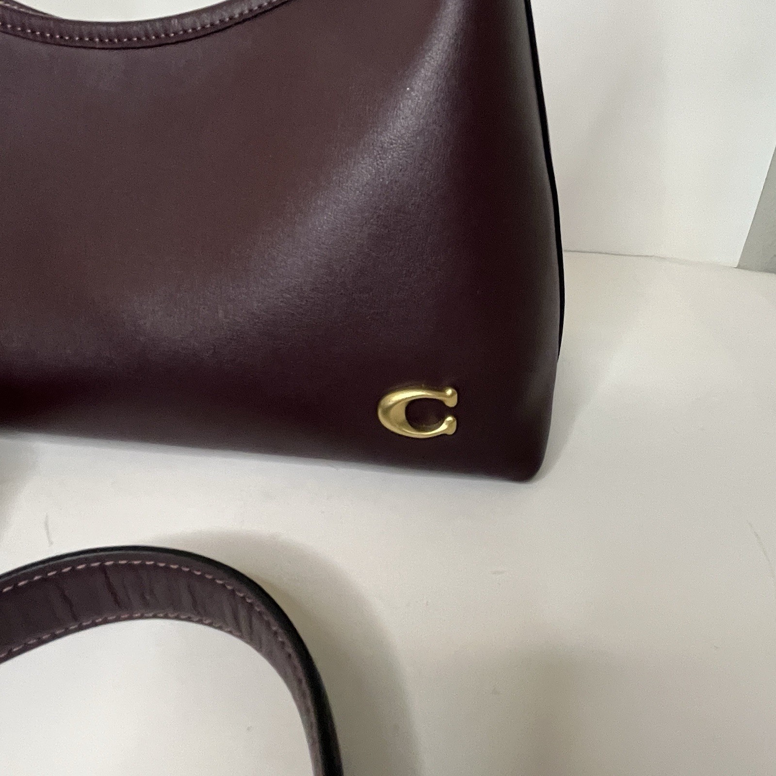 COACH Juliet Shoulder Bag Black Currant Glovetanned Leather Brass Hardware CR981