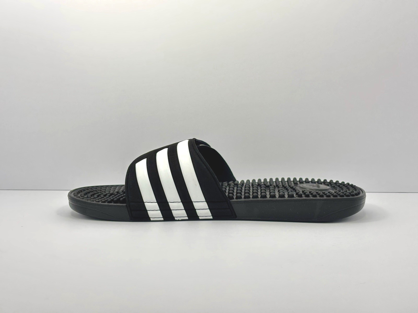 Size 11 Men’s/12 Women’s Adidas Adissage Slide Black/White F35580 New W. Tags