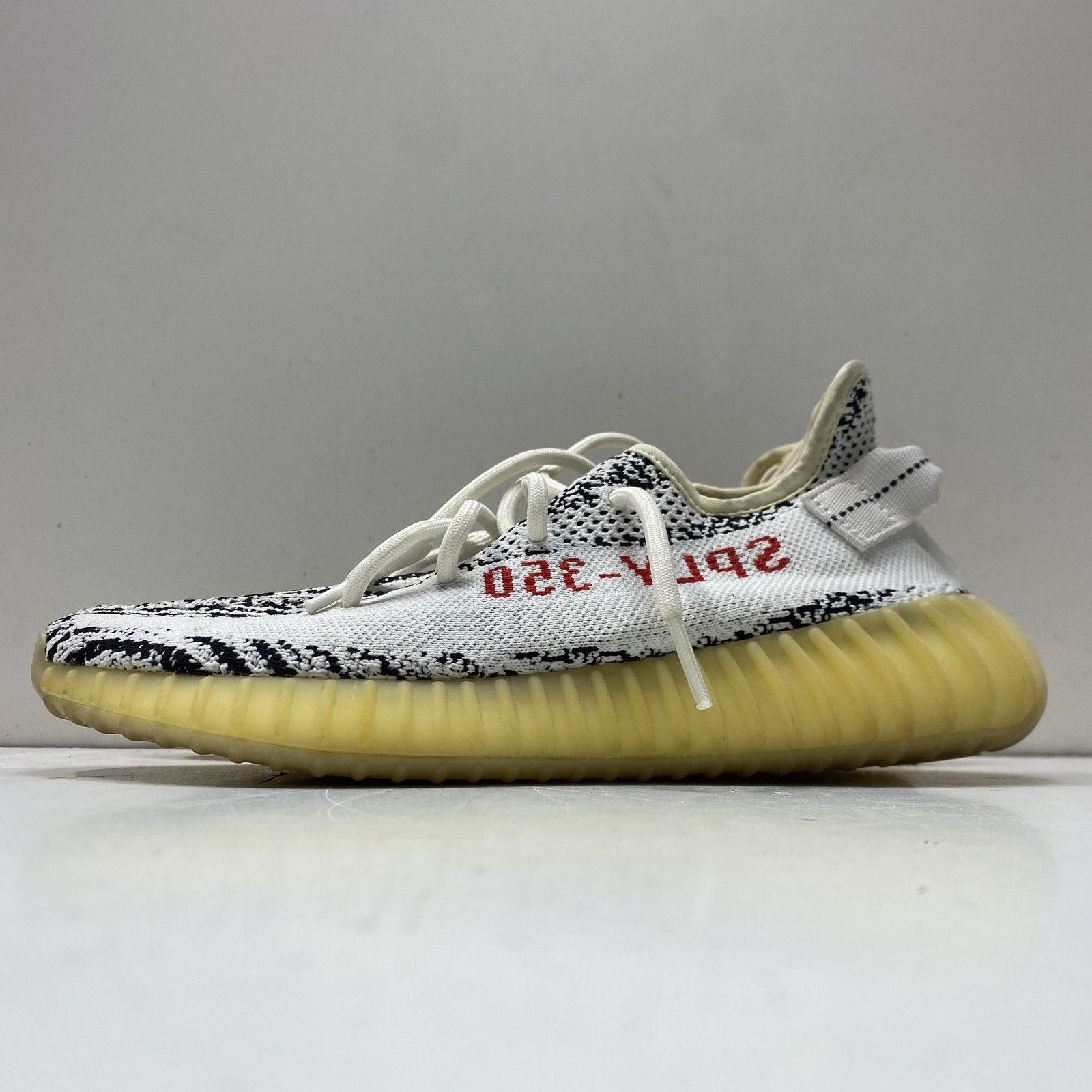 Adidas Yeezy Boost 350 V2 Zebra White Black Red Sneakers Size 8.5 CP9654