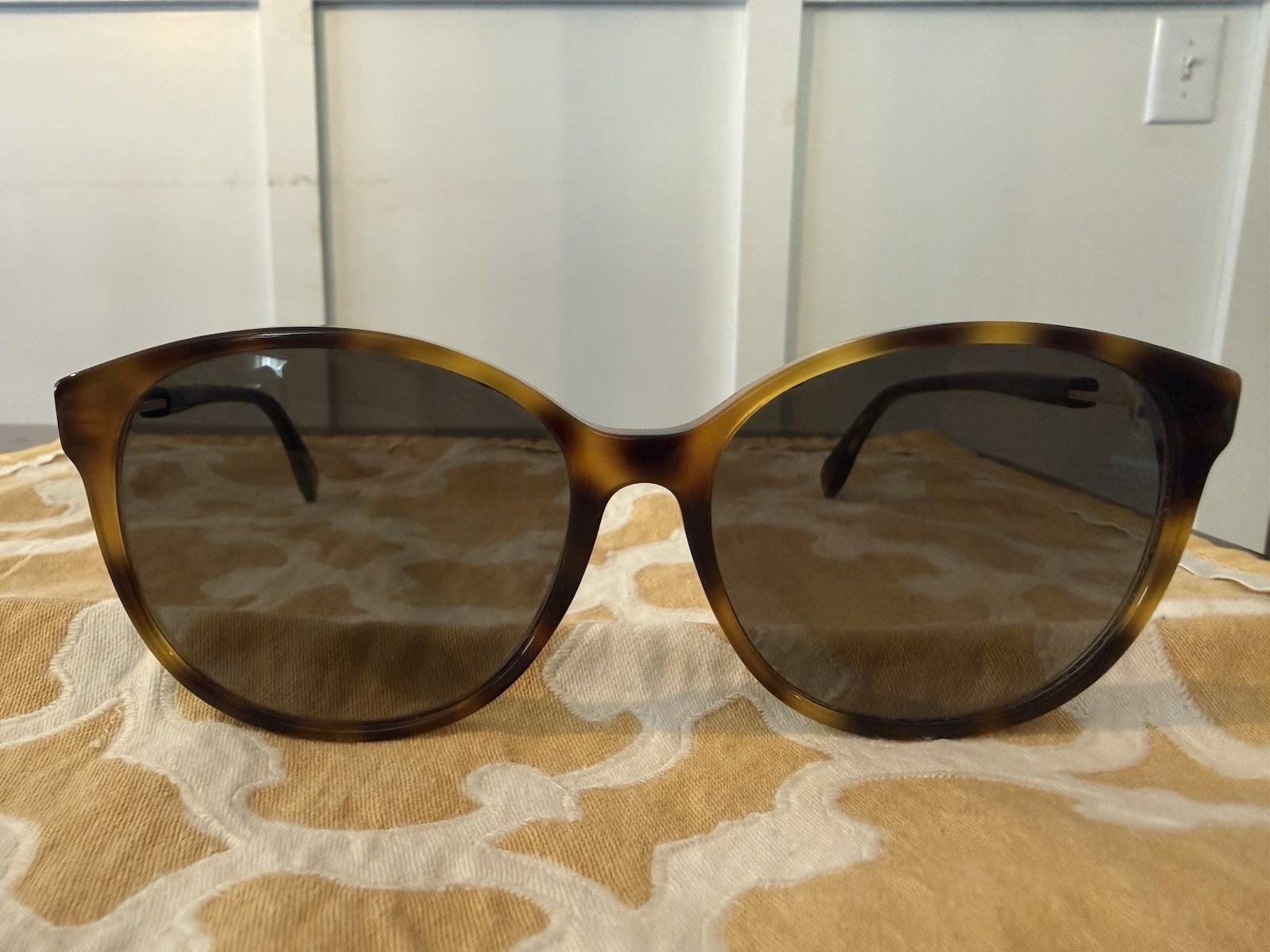 Fendi FF 0412/S Tortoise Brown Cat-Eye Sunglasses Gray Tinted Lenses 145mm