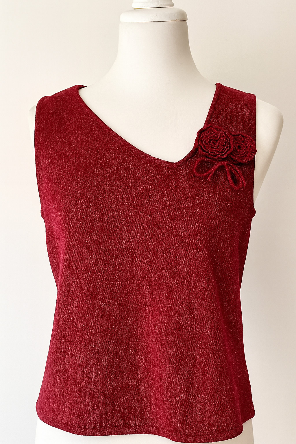 Dorothy Perkins Red Glitzy Sleeveless Top Size 14 Small Fit Floral Detail