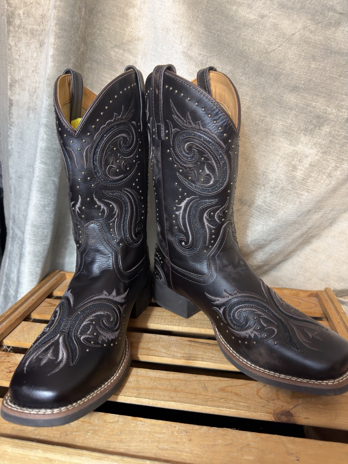 Shyanne Solstice Greta Black Leather Western Boots w/Emb,Studs&Shimmer. Size 10