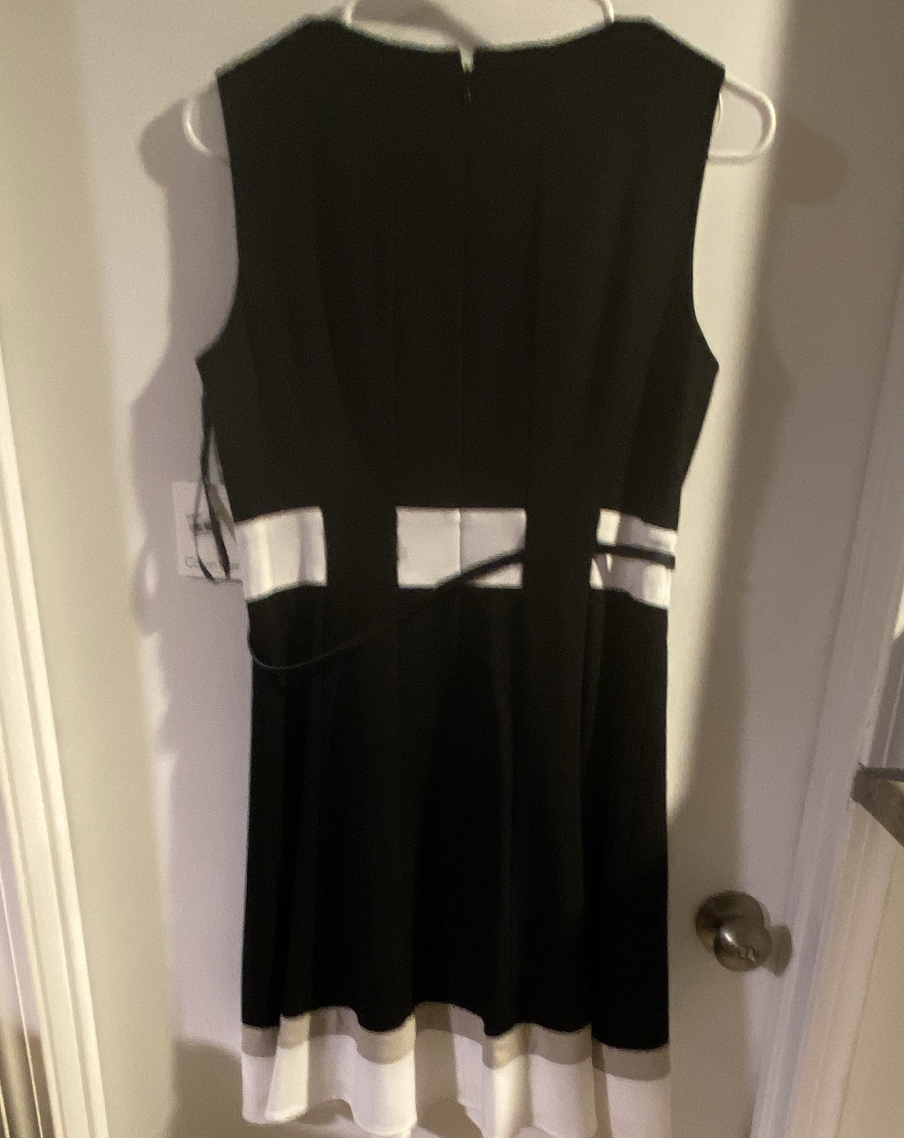Calvin Klein Petites 8P Black/White Colorblock Sleeveless Fit & Flare CT4X1371