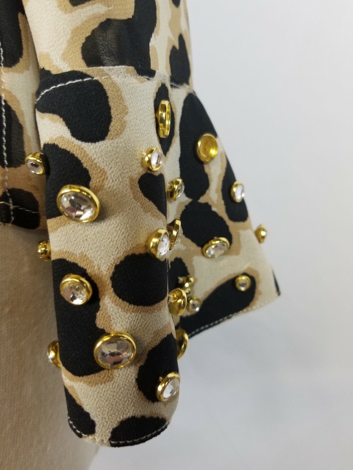 Womens XOXO Leopard Print Blouse Longsleeve Top sz Medium W/ Rhinestones