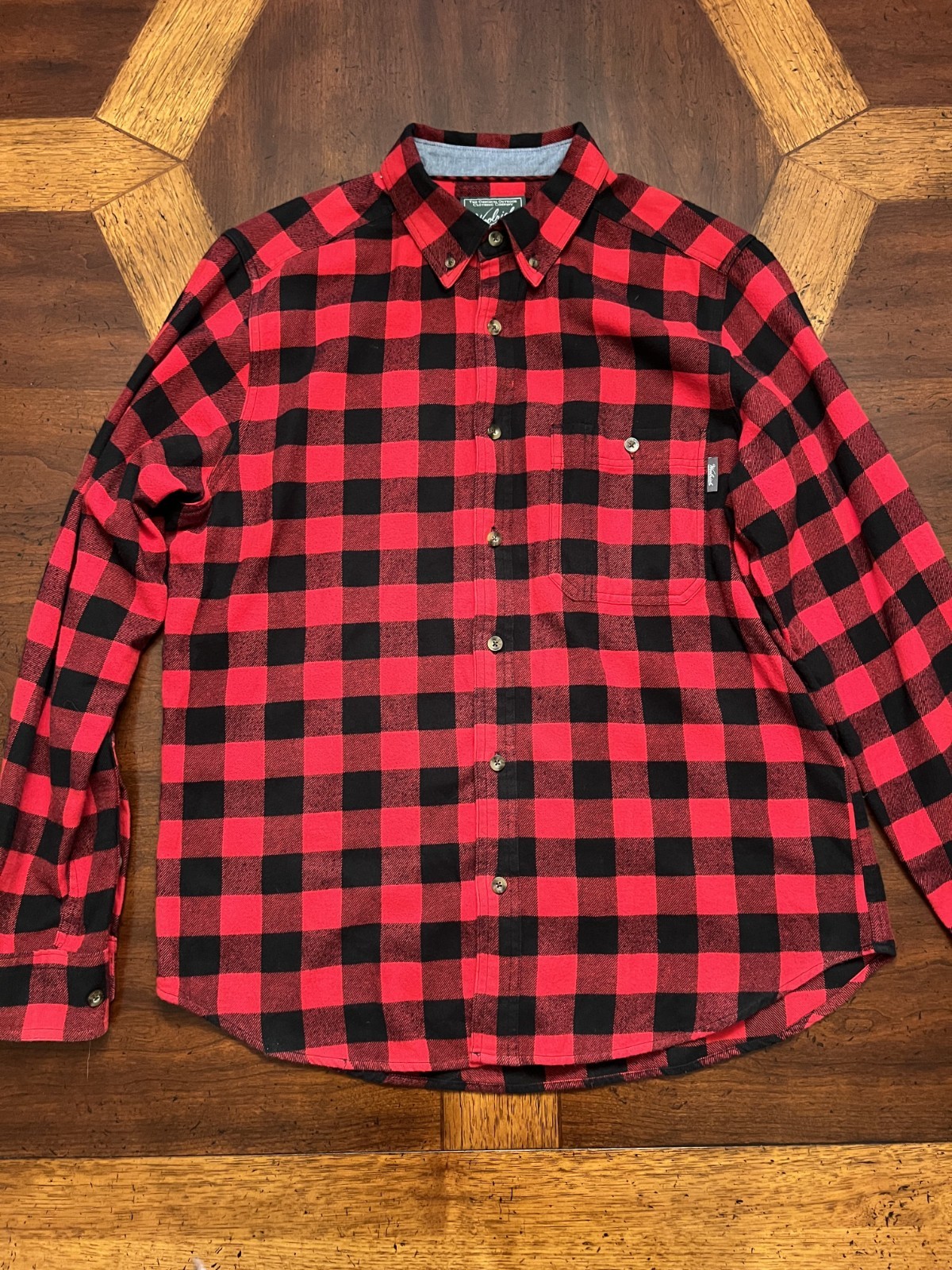 Woolrich Oxbow Bend Men’s Buffalo Check Flannel Shirt – Large – Red & Black