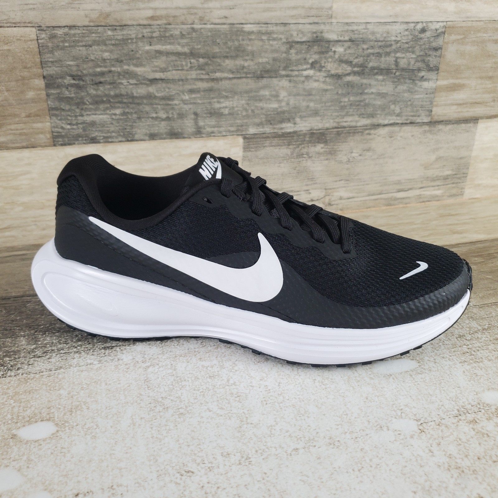 Nike Revolution 8 Womens Shoes Sz 7.5 Running Black White Mesh Lace Up Sneakers
