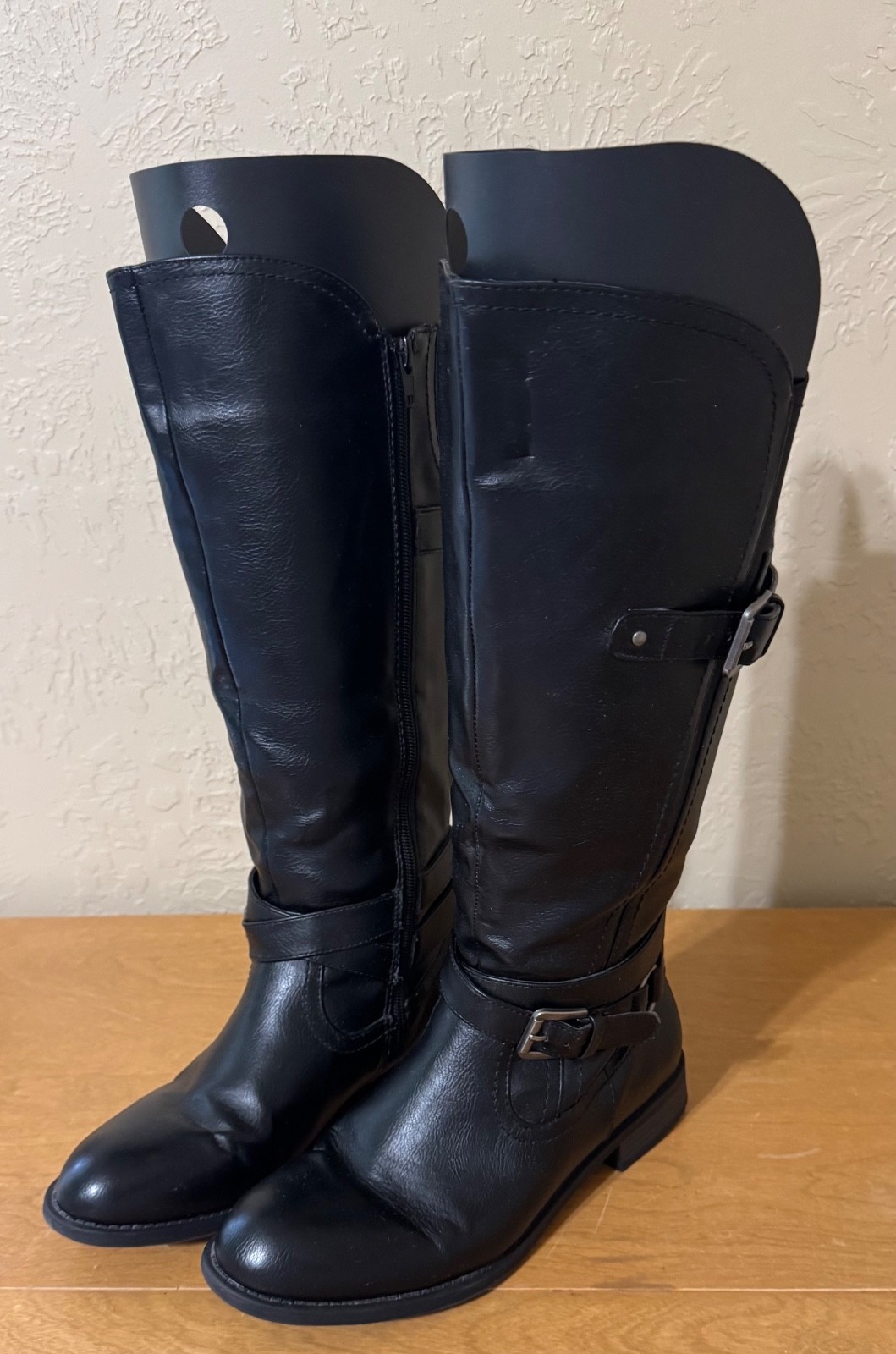 Marbella Womens Boots Black 8 1.1/8 Heel Side Zip Man Made Materials