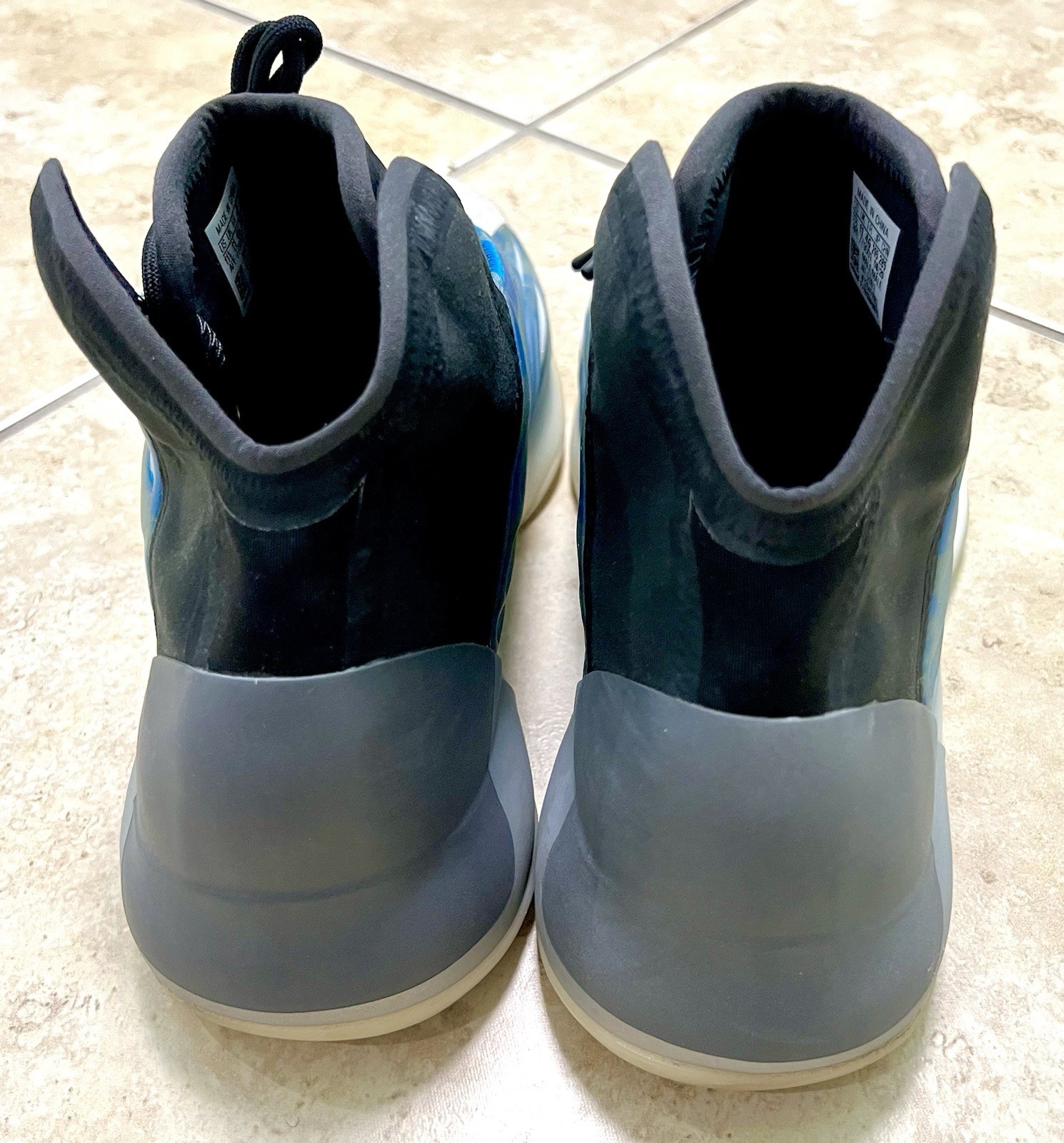 Yeezy Quantum Frozen Blue Size 11.5 Excellent Condition