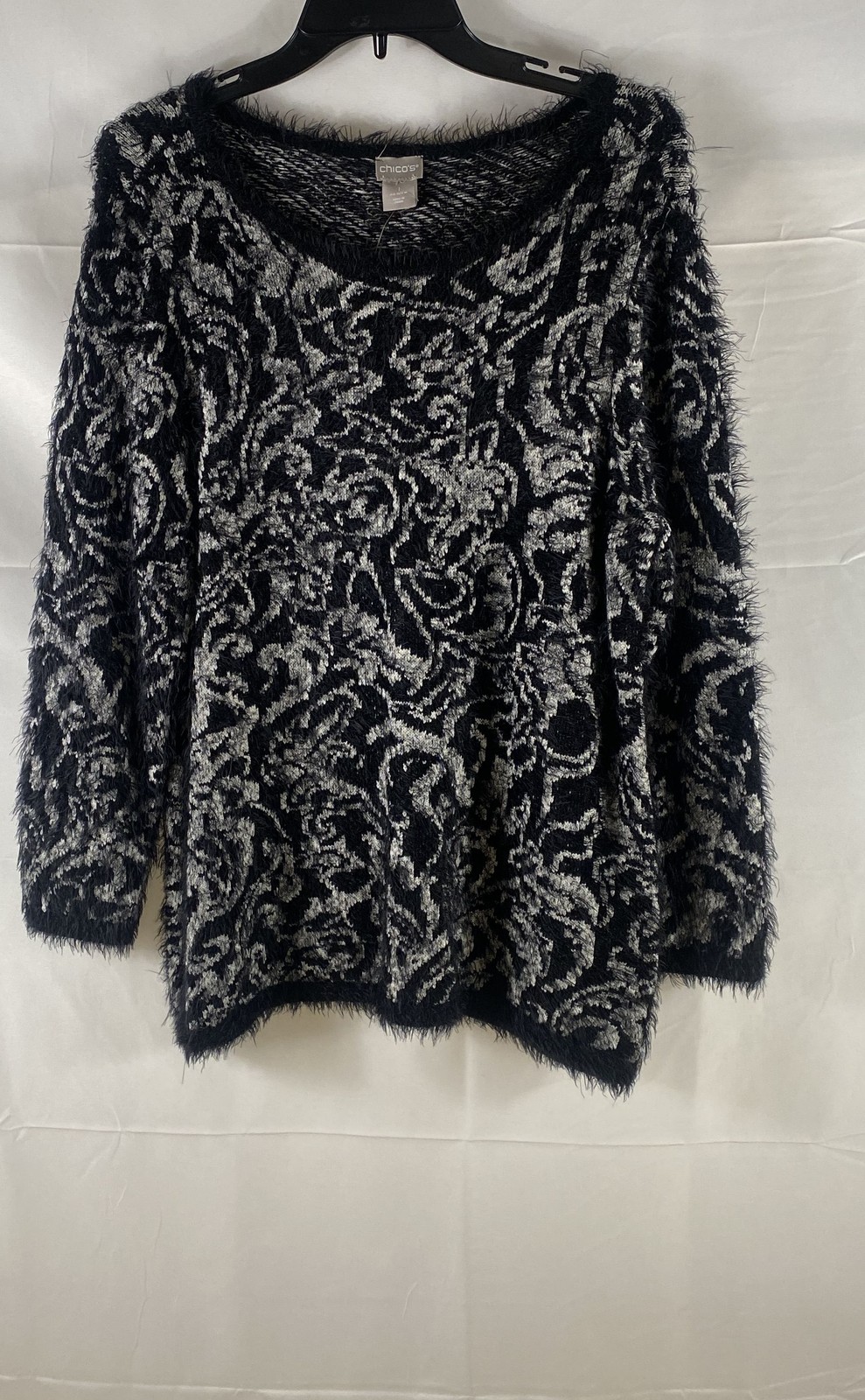 Chico’s Women’s Tonal Jacquard Eyelash Pullover Sweater Black Gray NWT Size 1