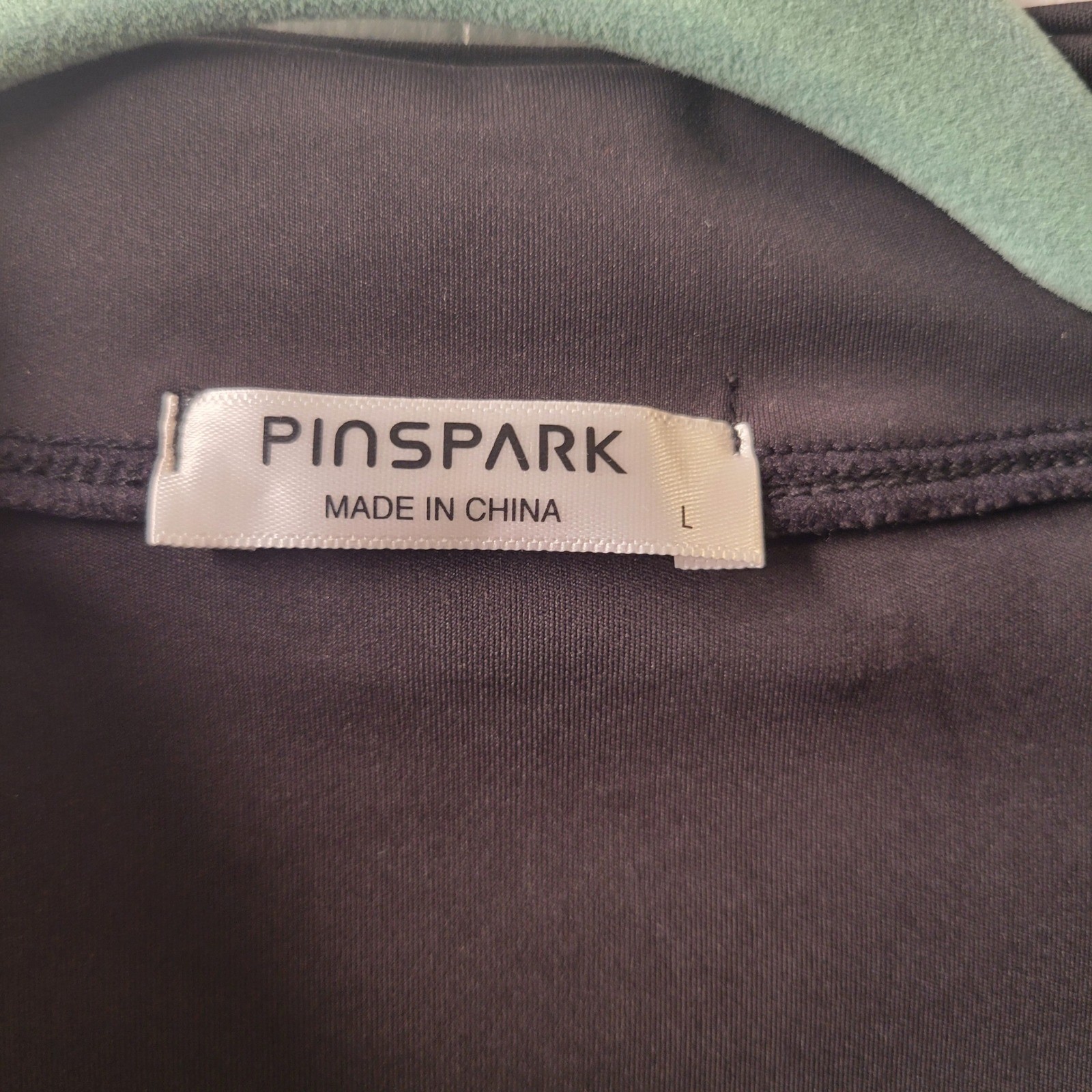 Women’s Black Full Zip Athletic Jacket Thumbhole Performance Activewear Size L