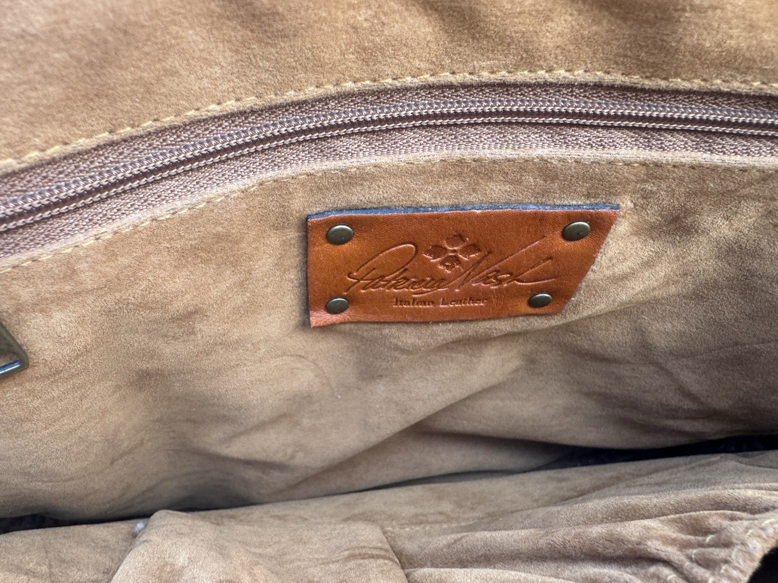 Patricia Nash Leather Crossbody Handbag Medium Brown Leather Adjustable Strap
