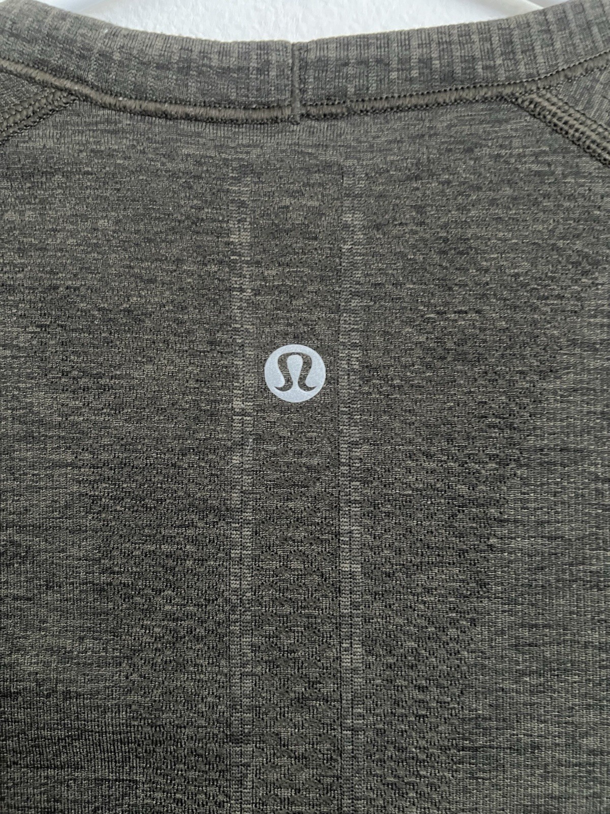 Lululemon Swiftly Tech Longsleeve 2.0 Olive Green Thumb Athleisure Gorpcore 2