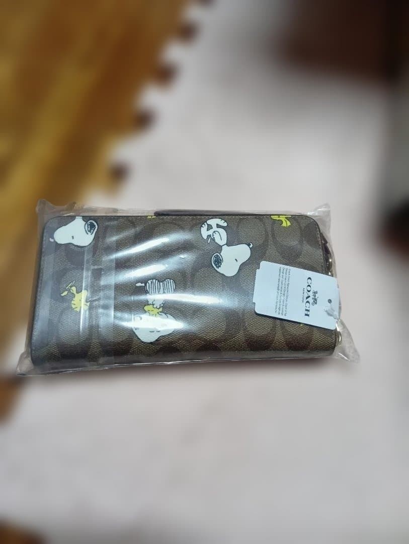 COACH Snoopy Long Wallet