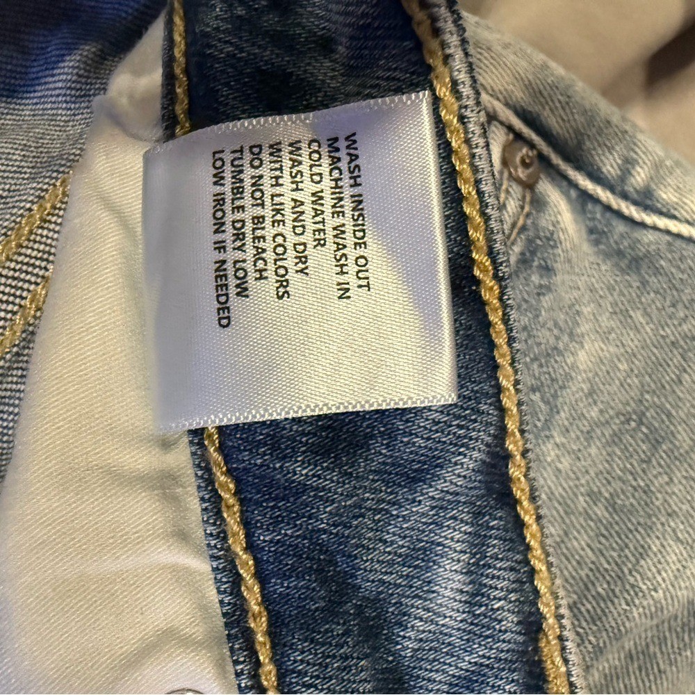 NWT Kancan High Rise Crop Straight Jeans Light Wash Raw Hem Size 6
