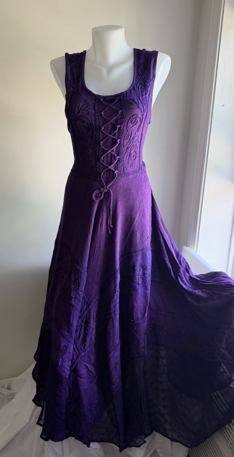 NWT Royal Purple Embroidered Corset Lace Up Boho Renaissance Dress S/M Lace Hem