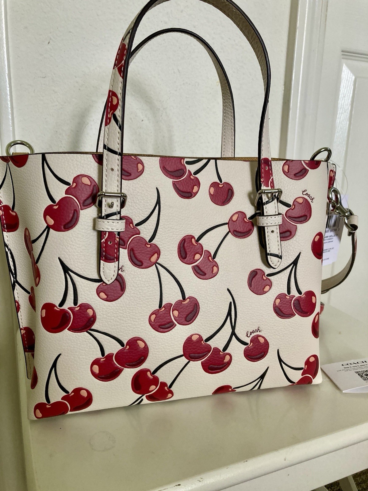 NWT Coach Mollie Tote Bag 25 Crossbody With Cherry Print In Leather CY695