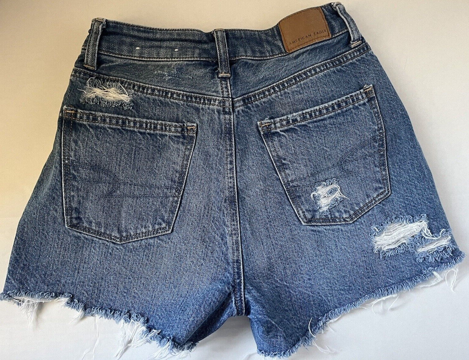 American Eagle Highest Rise Mom Short Size 000 Comfort Stretch Waistband