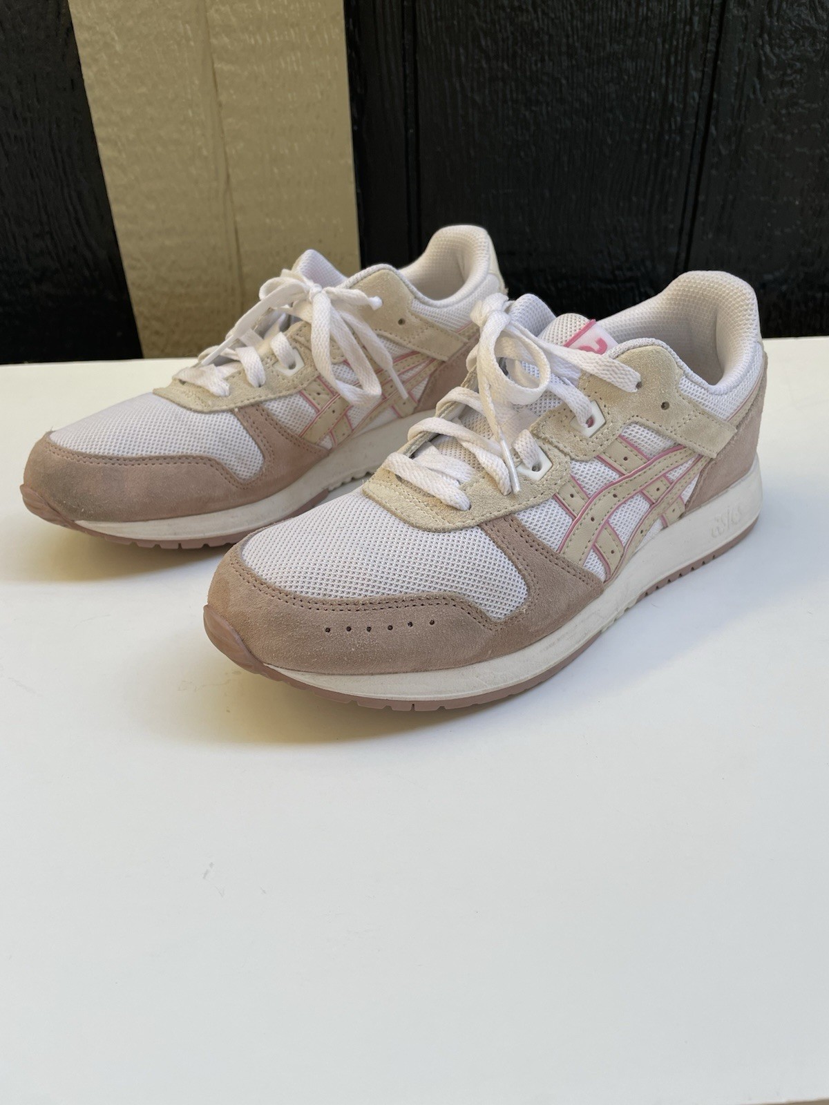 ASICS Lyte Classic Beige Cream Tan Mesh Suede Sporty Sneakers Womens Size 8