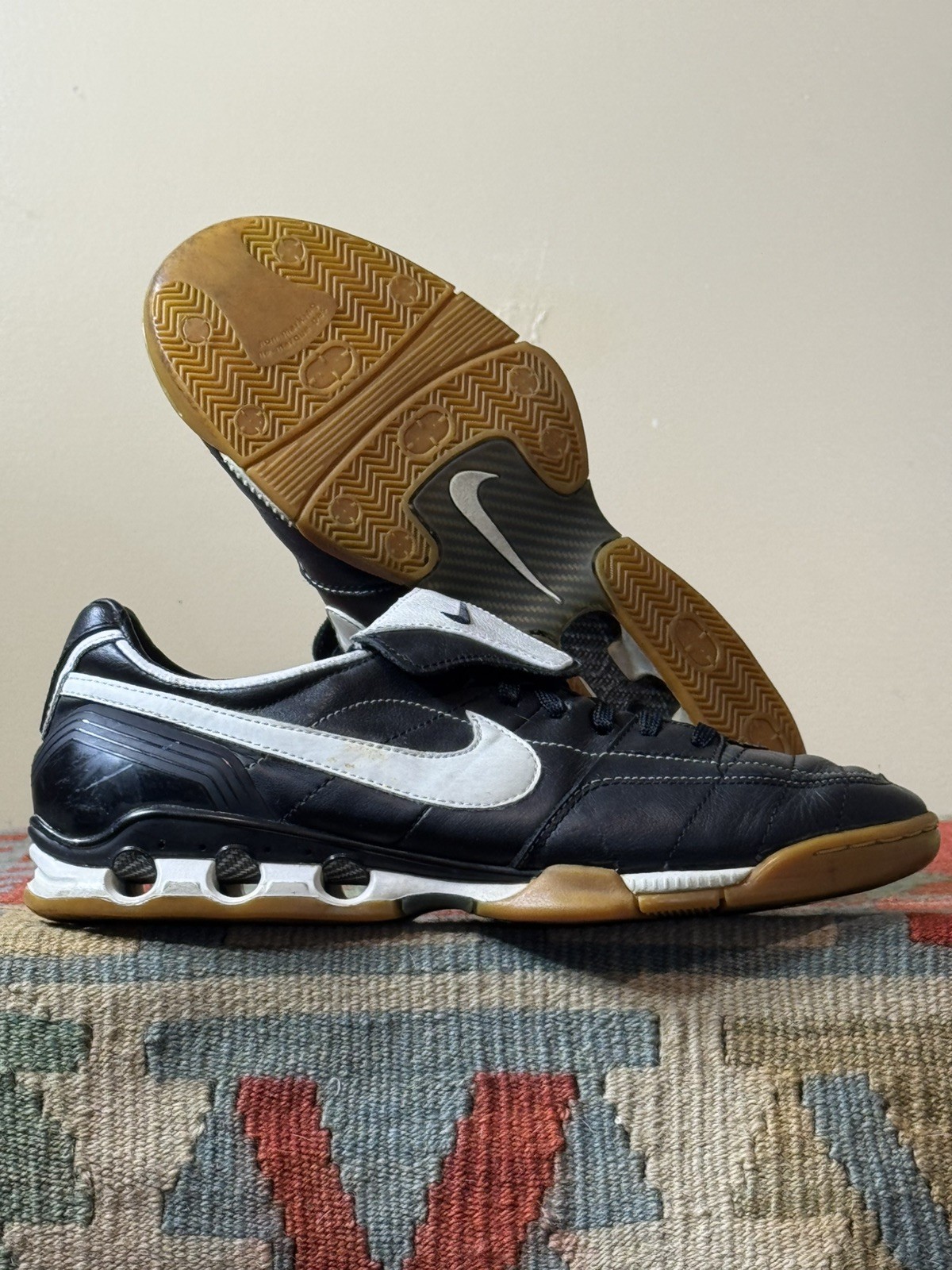 Vintage 2006 Nike Legend IC US8 Soccer Shoes FIFA World Cup *Flaw In Description
