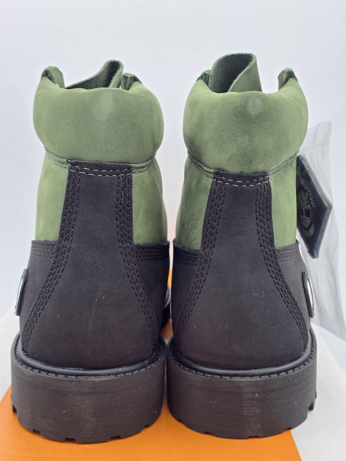 Timberland Boots 6 inch Premium Dark Green Nubuck Kids Youth Junior Sz 6.5 M New