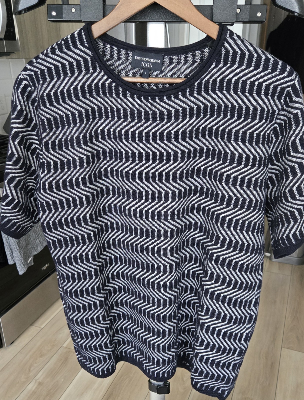 Emporio Armani Tonal ICON Sweater T-shirt Short Sleeve Large Blue White pattern