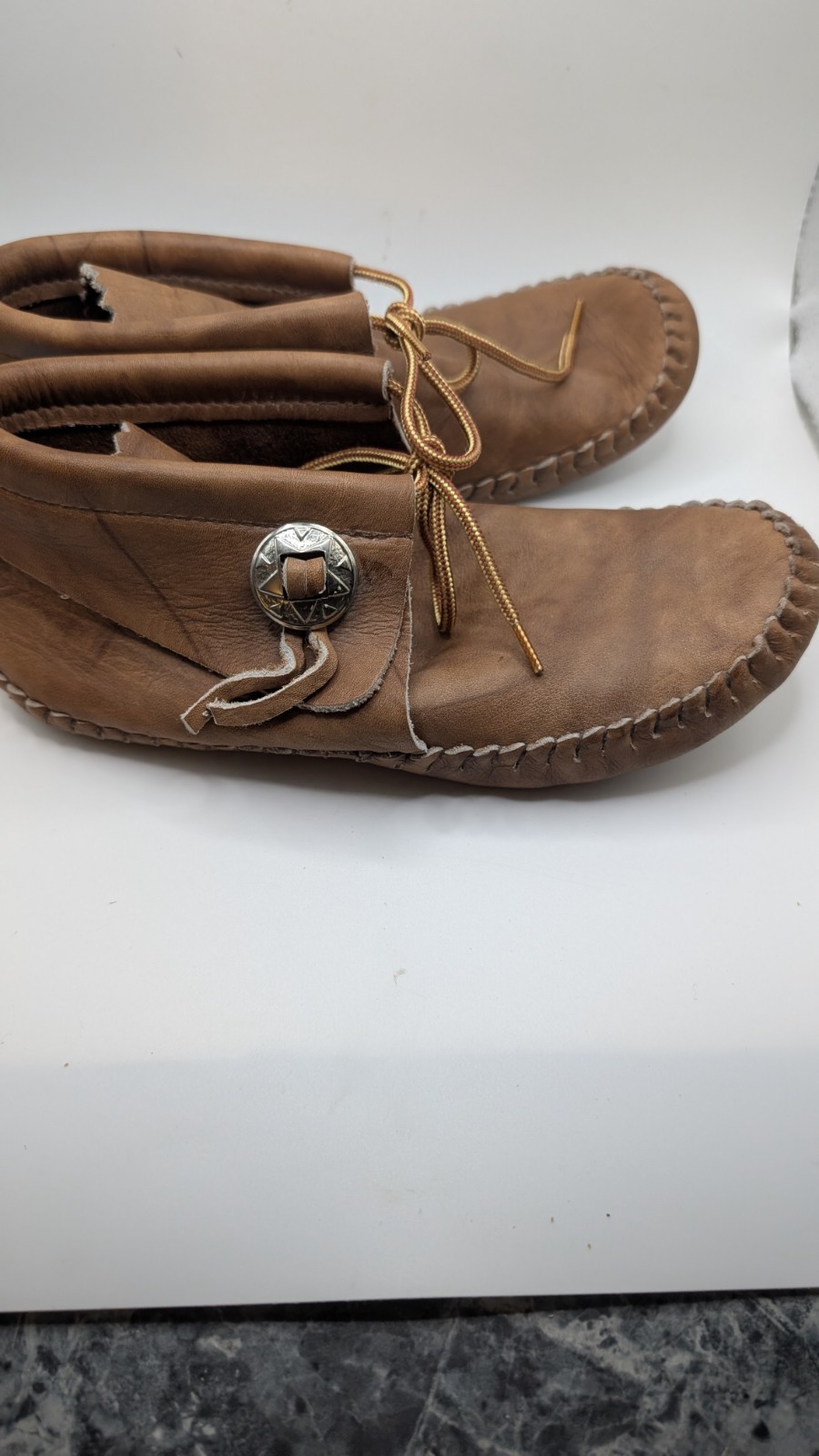 TAOS MOCCASINS TAN Brown Leather Fringe Ankle Moccasins – Women’s 6.5 1/2 to 8