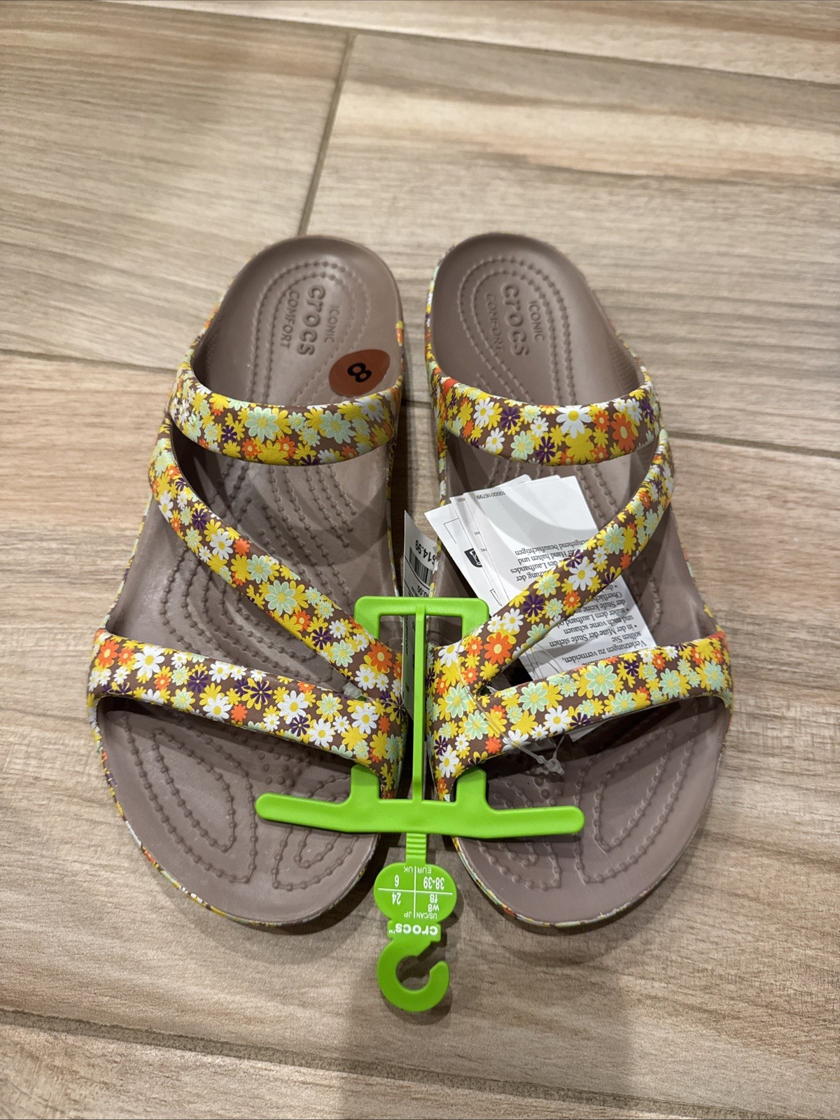 WOMEN’S CROCS KADEE II TRUFFLE/RETRO FLORAL Z STRAP WATER FRIENDLY SANDALS 8 NWT