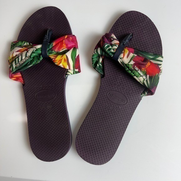 Havaianas Purple Tropical You Saint Tropez Sandals SZ 6 Floral Flip Flops Beach