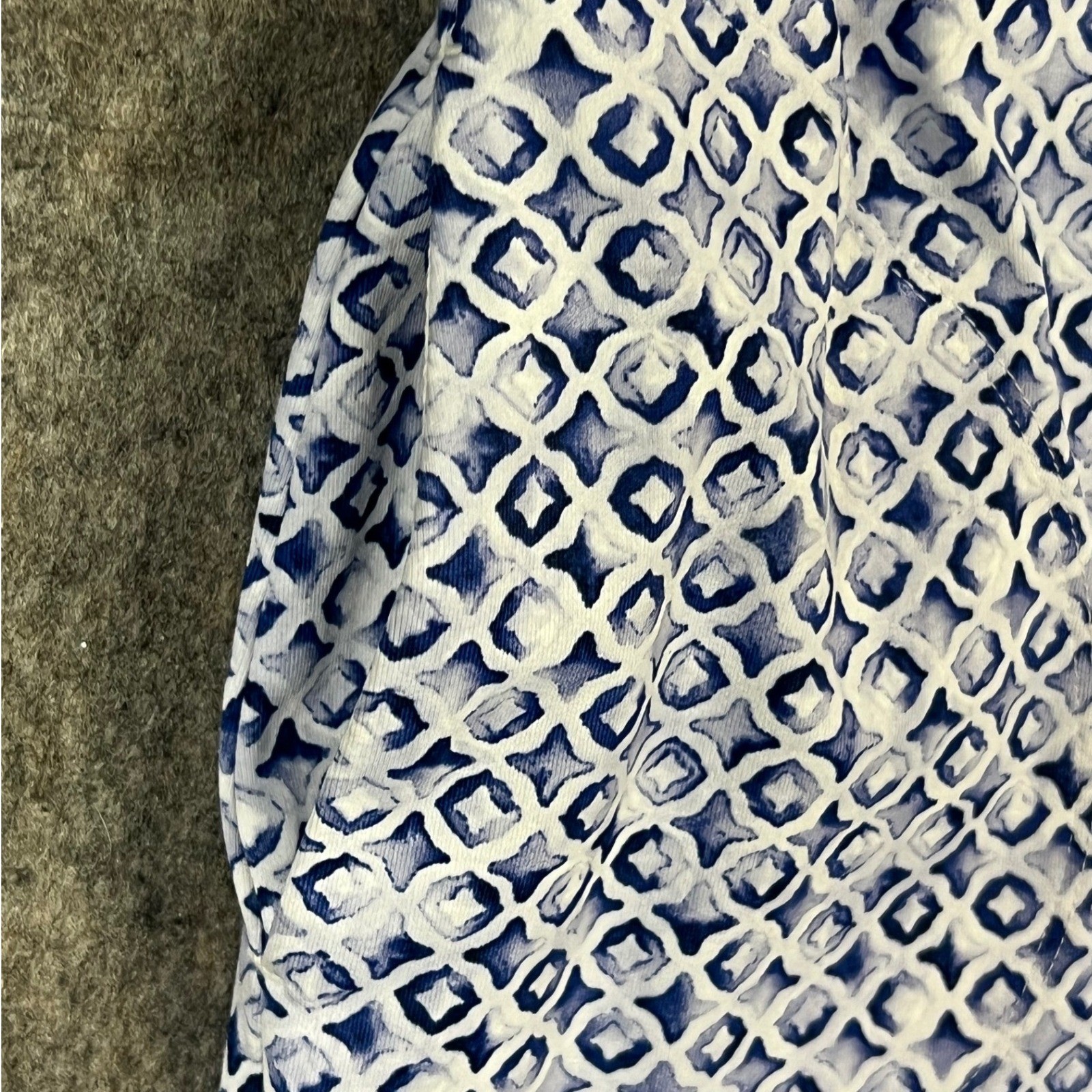 Tommy Bahama IslandZone Dress Medium Ikat Blue White Geometric Split Neck