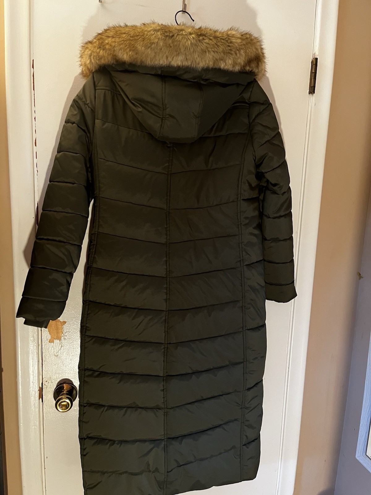 Falls Creek Women’s Long Quilted Puffer Parka with Faux Fur Trim Hood – Size M