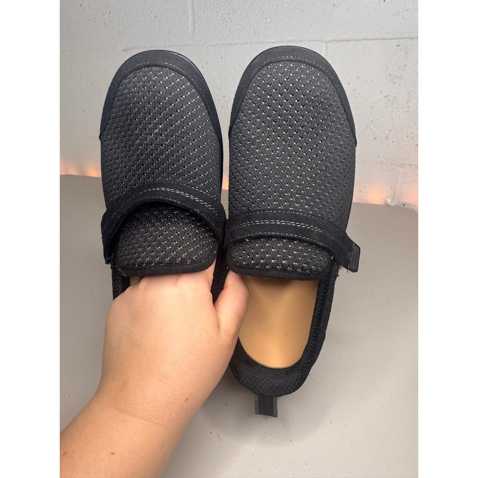 OrthaFeet Women Mary Jane Shoes Black Mesh Hook Loop Comfort X-Wide 2E Size 6