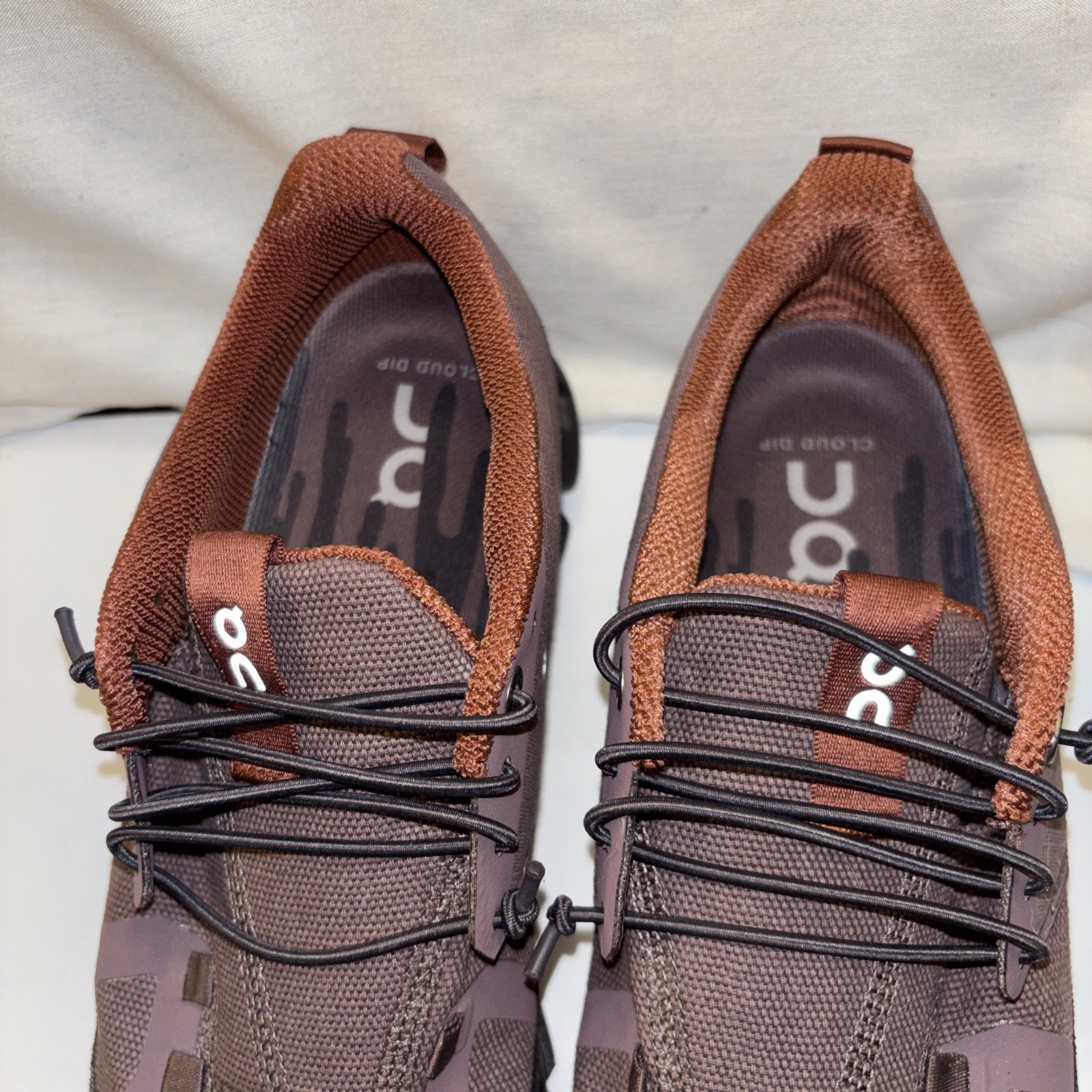 On Cloud Dip Running Shoe Sneaker Grape/Brown Pebble MonoChrome Women’s Sz 8.5W
